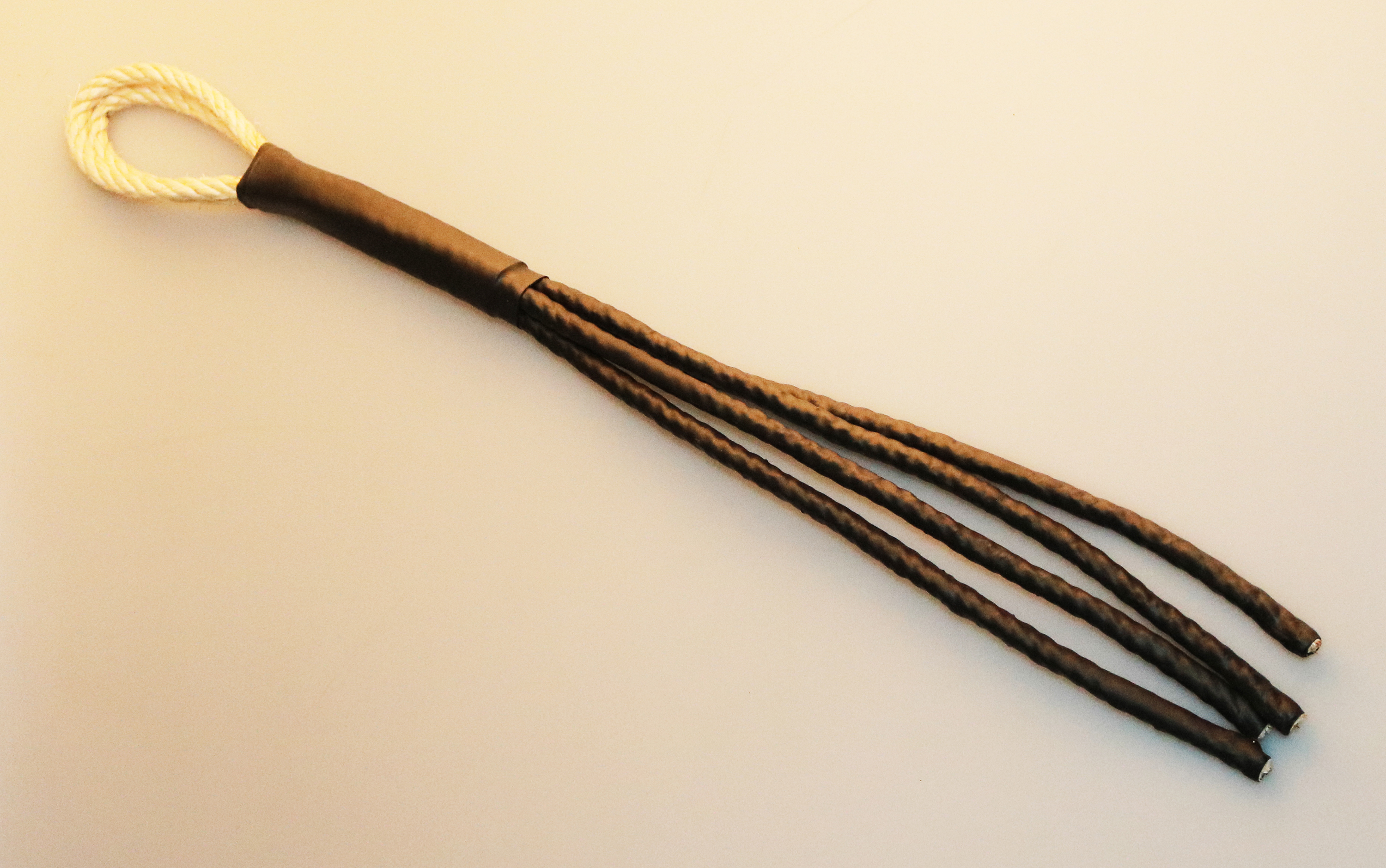 SEIL PEITSCHE - Seil/Gummi Peitsche